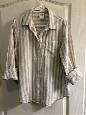 GAP Women’s Beige and White Striped Button-Down Shirt